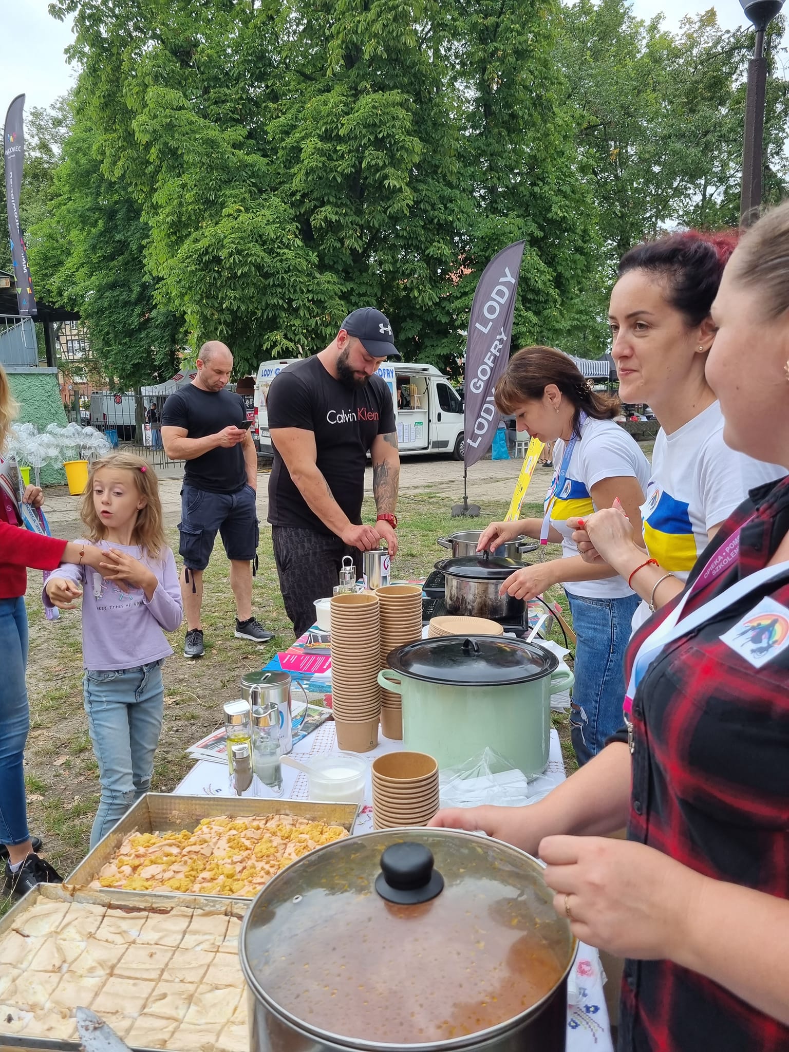 WIEDZIEĆ JAK - fundacja