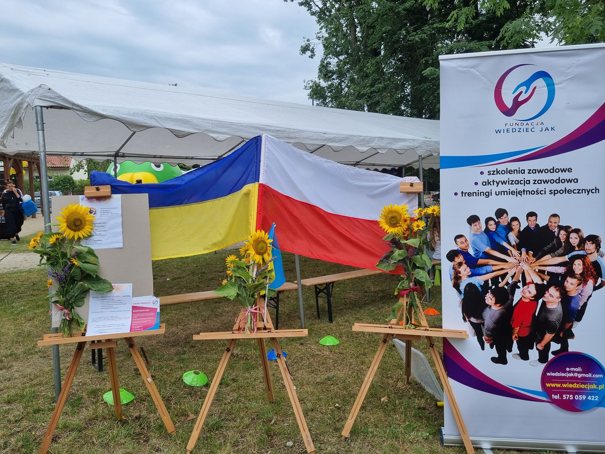 WIEDZIEĆ JAK - fundacja
