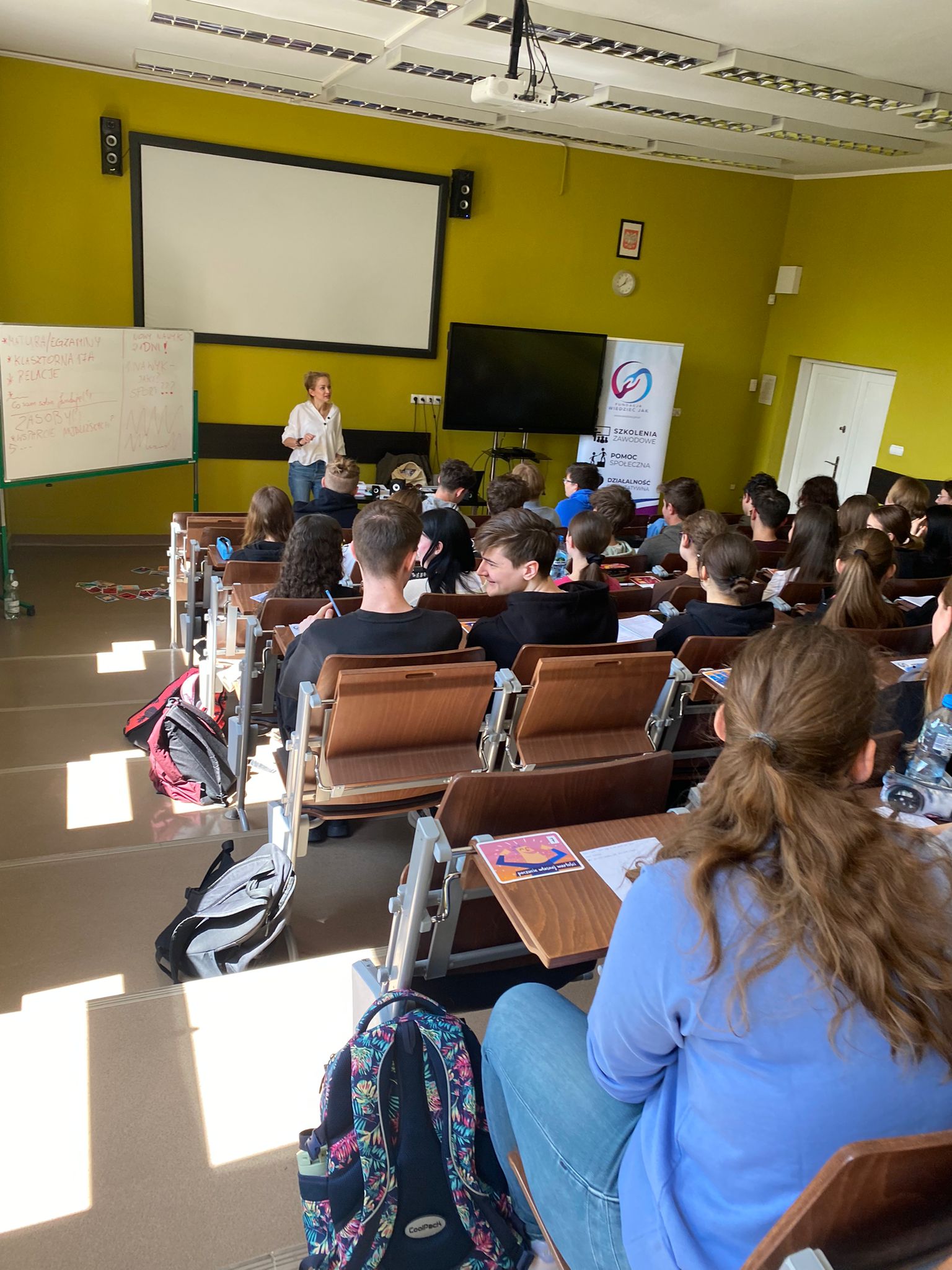 WIEDZIEĆ JAK - fundacja